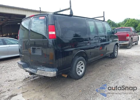 2009 Chevrolet Express 1500 Work Van z USA, uszkodzony, nr VIN 1GCFG15XX91134765